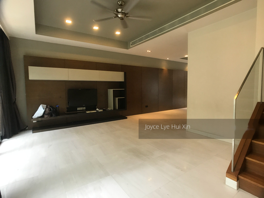 Hillcrest Villa (D11), Terrace #149485592